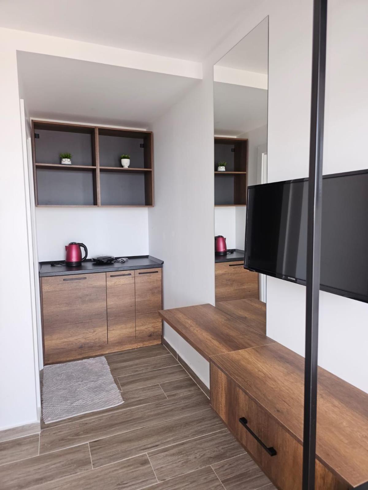 Ardit Seaside Rooms Sarandë Exterior foto